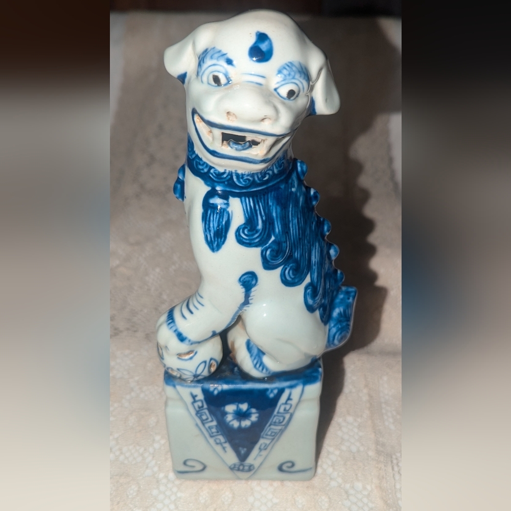 Chinese Blue and White Porcelain Foo Dog Figurine - Home Accents